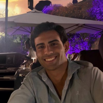 Liberal-Conservative, SportingCP Supporter and Tech-Focused Investor. The rest are flaws.