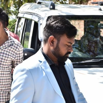 बुद्धं शरणं गच्छामि !
धम्म शरणं गच्छामि!
सघं शरणं गच्छामि!