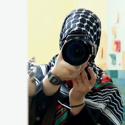 عکاس و گرافیست پارهوقت؛ بانگی از دور مرا میخواند ...