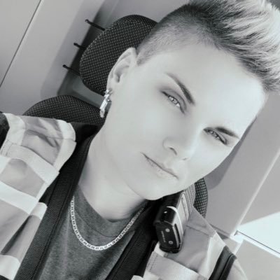 Any Hooty! Social media influencer on several platforms (Only Fans, Tik Tok, Instagram, Etc). Trying something new and branching out to see what’s out there.