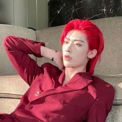 poppinlxve's profile picture. ⠀