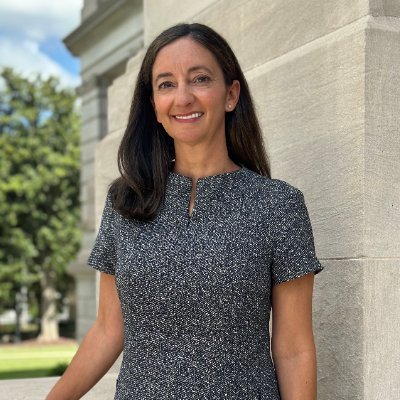 My family, books, & naps - in that order is what I like. What you'll see here are references to: gov't/politics, Braves and my alma mater Ole Miss...