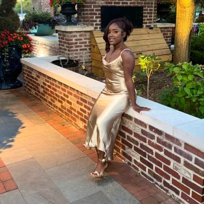 Great things come in small packages | ISUAlumna | LewisAlumna | 👑 28 #LoveYouMoreGrandma&Grandpa 💚