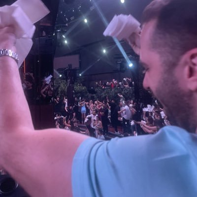 بخبر قصص لأن حسب TL 📺 ما في شي بهالدني أقوى من قصة حلوة. ما حدا بيقدر يوقّفها، ولا عدو بيقدر يغلبها 🚀 بالتاريخ ما في نقاش لأن في بس انا صح 🔨