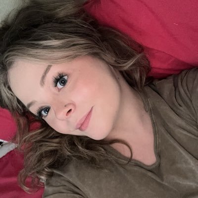 brit_fletcher's profile picture. 