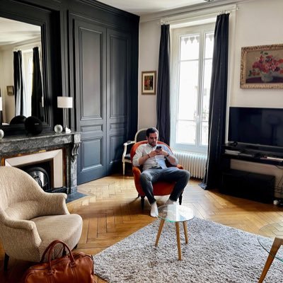 Dimi_lf's profile picture. Chef de Clinique - Pneumologie et Oncologie Thoracique