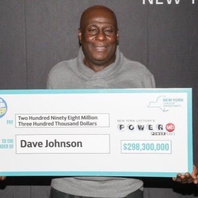 I’m Dave Johnson the winner of $298.3million from powerball lottery.I am given out $50,000 to my first 1k followers.Follow and Dm https://t.co/C0aNCKPLh3