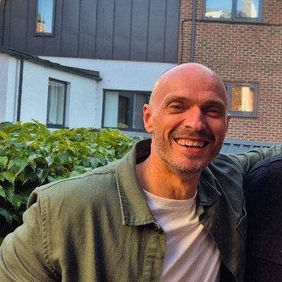 webbdingle's profile picture. 