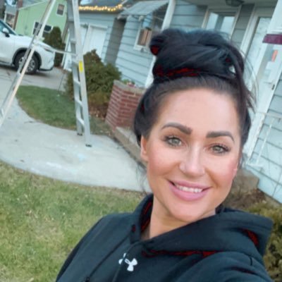 proud American🇺🇸•proud Mother• MAGA • proud Christian• Family and friends are important in my life🙂 •TRUMP 2024🇺🇸🇺🇸
