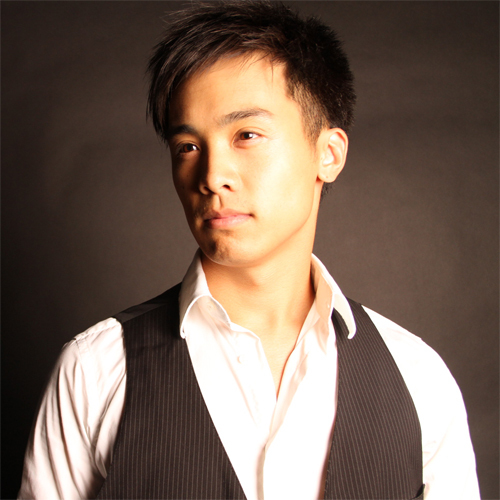 HeyyMikey's profile picture. Dancer / Jock / Geek