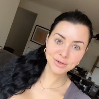 karleegrey2001's profile picture. 