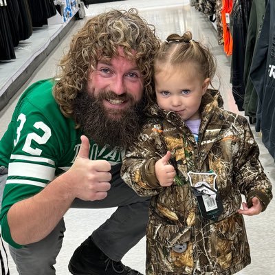 Husband | Mairyn Elda May’s Cool Dad |Smashmouth Football Enthusiast | Turkeys | Deer | Not affiliated with Duck Dynasty | By God