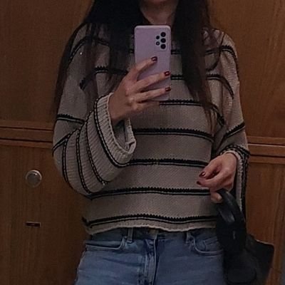 GwishAnne's profile picture. Life is too short to waste it at a war with yourself, everyday is a new beginning. Take a deep breath and start again.