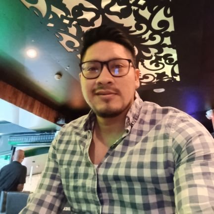 ereyes_18's profile picture. Soy un ególatra convencional 🎶