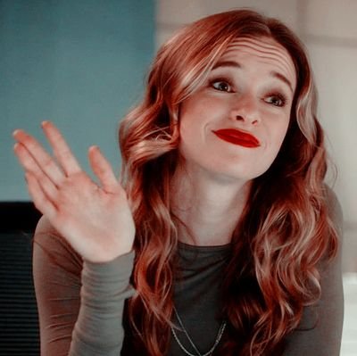 Bio-engineer at S.T.A.R. Labs ❄
Vigilante ❄
Member of Team Flash ❄Slutty Bio-engineer ❄ Lewd/Non Lewd ❄ Straight ❄Single ship ❄