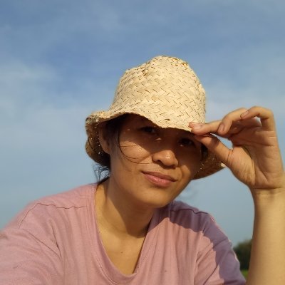 MinhThuyDa98849's profile picture. Hành trình vạn dặm bắt đầu từ một bước chân - Lão Tử. 
Thích trải nghiệm mới, nơi chốn mới, con người mới.