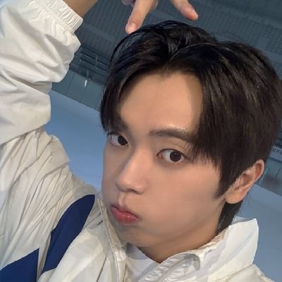 ❥ @minkyunghonywoo's second account | 온앤오프 (ONF) & 에이티즈 (ATEEZ) fan account ❥
semi selling account pls check #jerabentables & #jerafeedbacks 。◕‿◕。