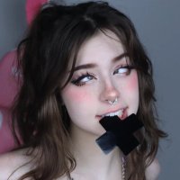 lips+🩸 (@monihot5c_) 's Twitter Profile