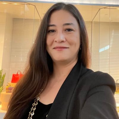 Asian American twin girls mom, Doge & Tesla til Mars, Philosopher, Fashionista, Luxury collector and authentication, America First 🇺🇸