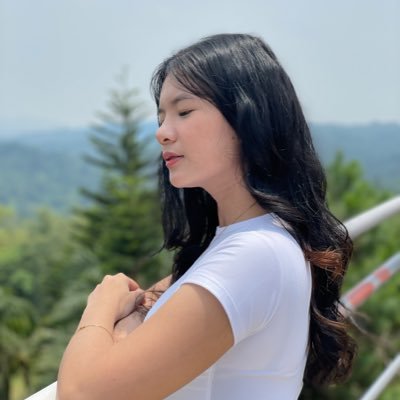 AngelStphnie's profile picture. @itsme_Angeel