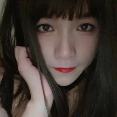 weiniang888's profile picture. 请主动带照聊天 / 精神不正常的不要来找我，小号：@weiniang455 /杭州的小哥哥直男们感兴趣可以找我 / 最好发个脸照，不太喜欢开盲盒  / 不是骗子，没有所谓的聊天门槛 / 线下有偿。