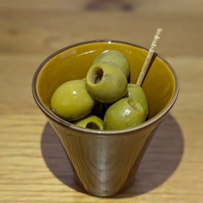 お酒、おつまみについてまとめた本を出します。
#C105 にて「オリーブ概論」を頒布!!
コミケ初出展になるので拙い所はあると思いますが、応援お願いいたします🙇♂️