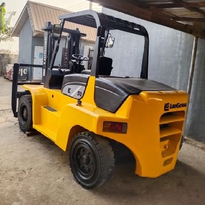 WaleGol36034245's profile picture. dealer in all kinds of forklift parts