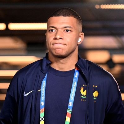 Fan account | @KMbappe est le meilleur joueur du monde • @ChelseaFC • @realmadrid ⚡☄️