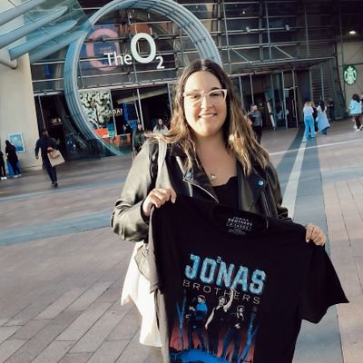 Jonas Brothers 🎸🥹
Sport Lisboa e Benfica ❤️⚽️
Engenharia Biomédica 🎓
