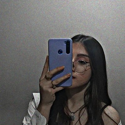 elizsensoyy's profile picture. 