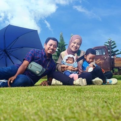 much_chus's profile picture. Membuka lembaran baru,,menjadi keluarga kecil yang sederhana,,
Bismillah...🙏🙏🙏