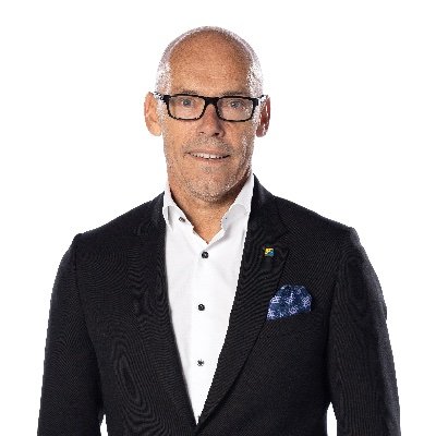 Positive and passionate leader. Owner, Board member and Investor. Keep on smiling!