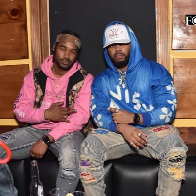 L!\/£ 0nez is the Rap Click. For Booking/Features email emplive99@gmail.com Follow @emp_sie to complete the click.Send FaceBook request to LiVe Onez