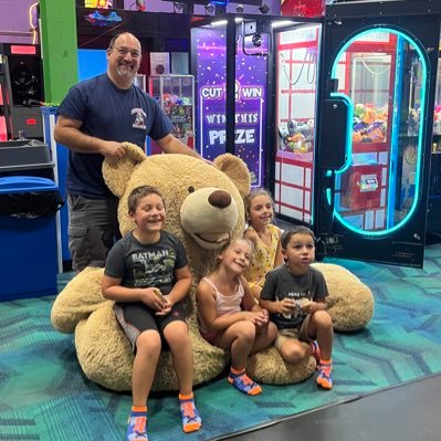 rosasciteacher's profile picture. Middle school science/technology teacher. Patriots fan. Nerd. Father of two. Not necessarily in that order.