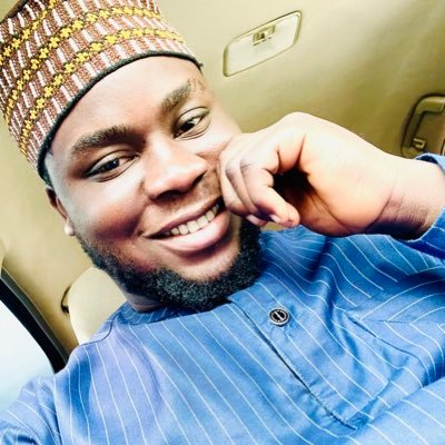 Student Dr 🧑🏾⚕️/E-commerce/Manchester United for life 💪