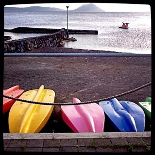 raindropsgirl's profile picture. i love animals, they make me wanna cry. T.T ☺ Follow! Live and let live, that's the cycle of life. Peace & love! ☺ "True love begins when the feelings end." 😌