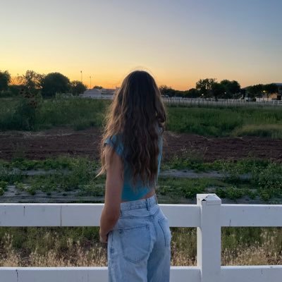 tarynvesely's profile picture. cds '26