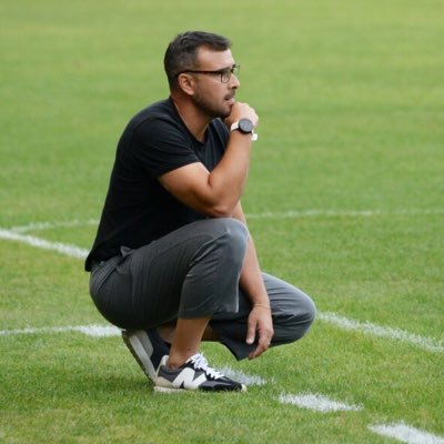 Lic.CCAFD| Prof. Escuela Gallega Entrenadores de Fútbol| Master PF Futbol (@rfef)| Coach Deportivo| Técnico Superior Fútbol Nivel 3|