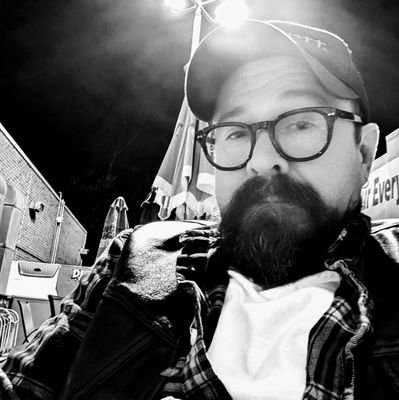 KRINK lover. Graphic Designer. Logo Philanthropist. Typographer. Cartoonist. Tech Guru. #tacos #indiecomics @blueshackcomics