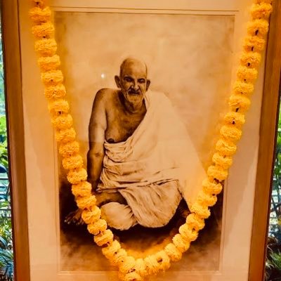 Join free meditation sessions inspired by Neem Karoli Baba. Daily Hanuman Chalisa Paath & Ram Ram Jaap. Donations: Tax Exemption u/s 80G of Income Tax