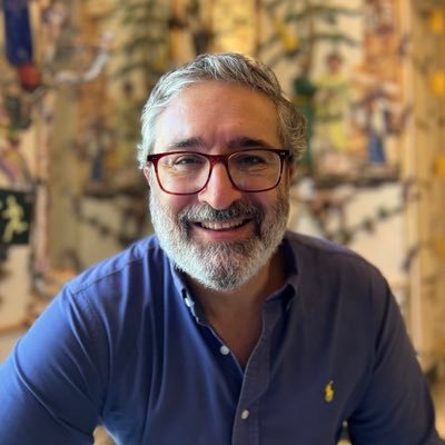 👉🏼Creatividad, por favor 👉🏼Si sigo aquí es por ti 👉🏼 ¿e logo? 👉🏼MAD-MEN-OU 👉🏼IG: SRLORENZO