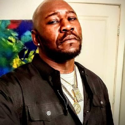 Public figure
Denver artist and manager
Owner and operator at BOSS-UP entertainment.
Owner and operator at Discuss and Friends
