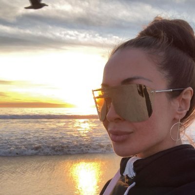 Cryptocurrency please do not disturb, I am a medical device supplier, I enjoy skiing, traveling, golf and the beach.
