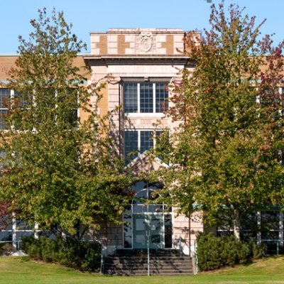 The official twitter of Sequoia High School Everett, WA. The most awesome alternative school based on goal setting, individual responsibility and choice.