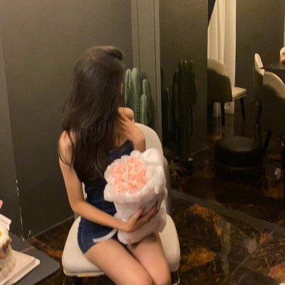 anna_465453's profile picture. Dancing through life to my own rhythm 🎶