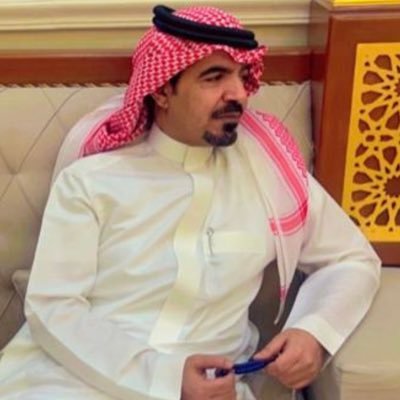 {العز للنفس واجب والحيّا سنه وأنا يديني من الثنتين مليانه}