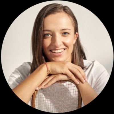 Professional Tennis Player | Trying to put this yellow fluffy thing between the lines. | #teamSwiatek