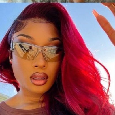 🦋Fan Account🦋For Megan Thee Stallion “I'm the youngest bitch ownin' her masters, bitches always fucked, stuck in a deal” 😏👅💙 @theestallion