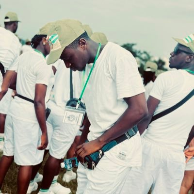 aniago_collins's profile picture. Mechanical Engineer | Front-End Developer | Art | Chelsea | Everything Lights 💡 Available (Chandeliers, Wall-brackets, Ring, Track, LED lights etc) 09045598704