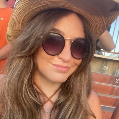 kelswindle's profile picture. Obsessed with my pets